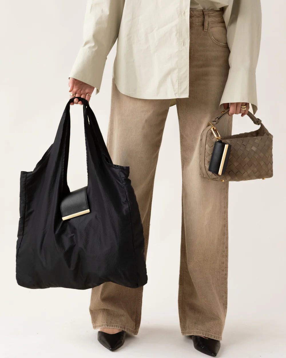 The Keychain That Turns Into a Bag
